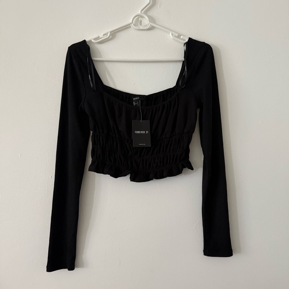 Forever 21 Off Shoulder Black Knit Crop Top, women’s size Small NWT